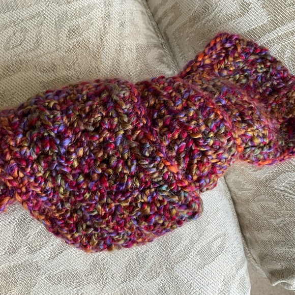 New XL Hand Crocheted Winter Scarf 🧣 - Picture 3 of 7